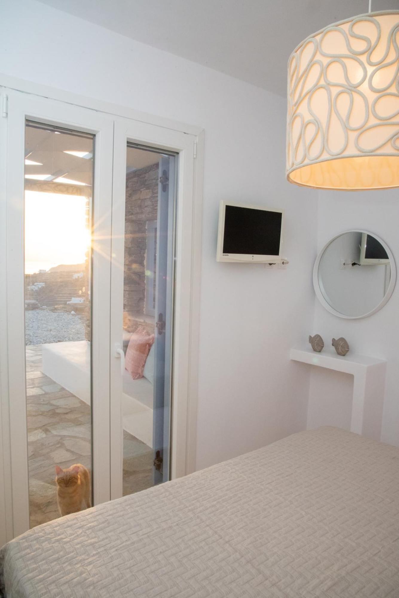 Iliopetra Residence Agios Romanos Exterior foto